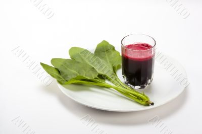 Beetroot juice with spinach