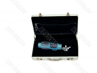 Golf bag and clubs in briefcase