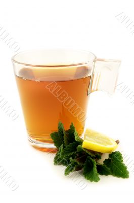 Tea with melisa and lemon