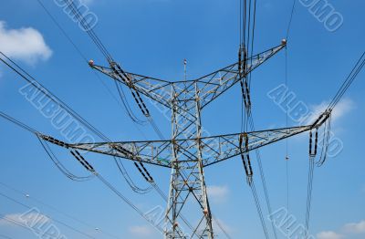 Two-tiered support of power transmission line