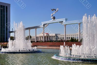 Fountains and Gate of the Independence Square