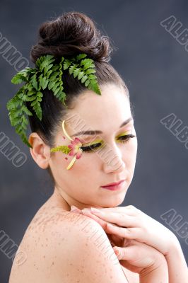 Flower eye makeup