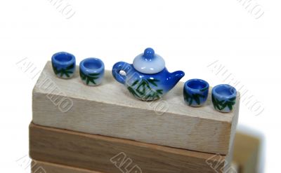 Tea set with bamboo shoots
