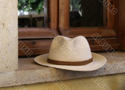 Straw mans hat