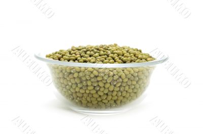 green mung beans in bowll
