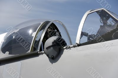 Cockpit and flight helmet