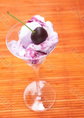Cherry ice cream dessert