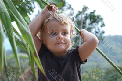 Little girl played in jungle