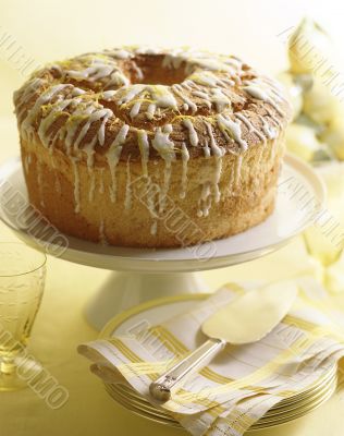 Sponge Cake with Lemon Glaze