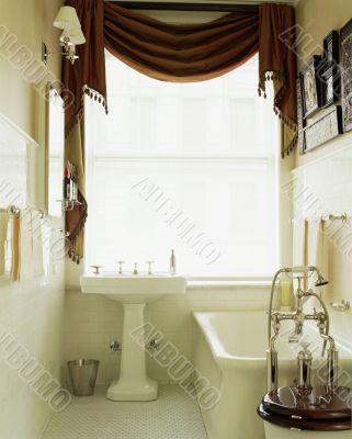 Bathroom Sink and Tub