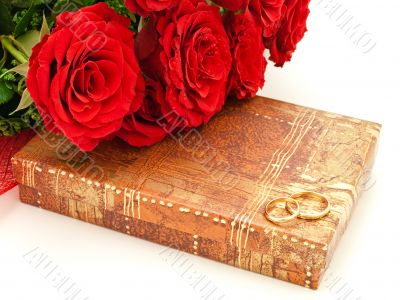Red roses and gift