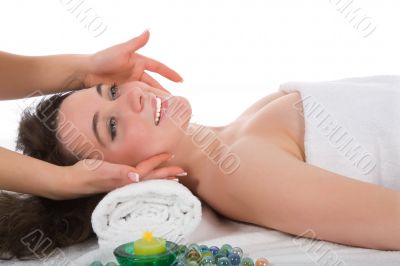 relax massage to the girl