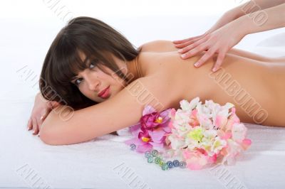 relax massage to the girl