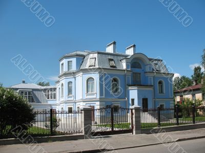  The building in Oranienbaum 