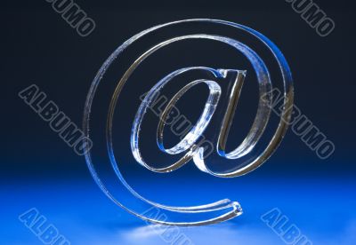 Symbol  e-mail.
