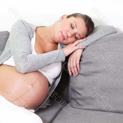 sleeping, pregnant women