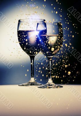 wine gold glasses