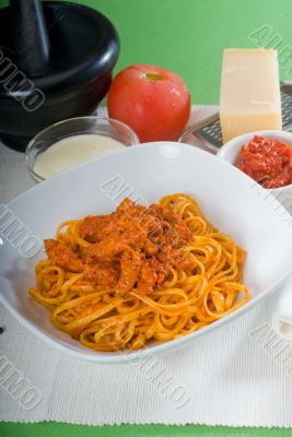 tomato and chicken pasta