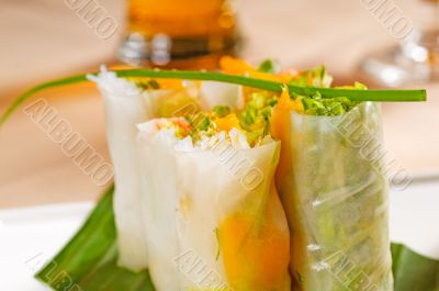 vietnamese style summer rolls