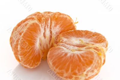Pealed mandarin orange