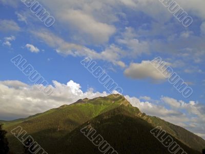 Clouds over the mountans
