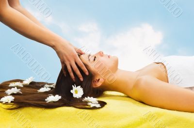Head massage Head massage