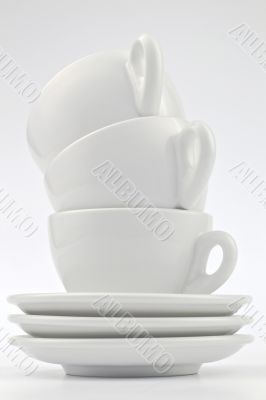 Cups White with sauvers - three pieces stacked