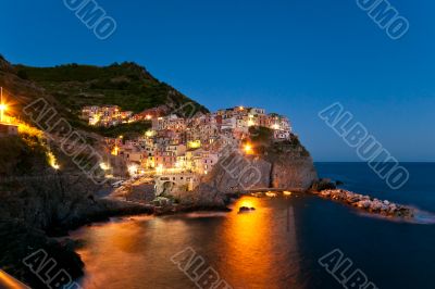 Manarola in dusk Manarola in dusk