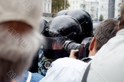 photographer and a special police