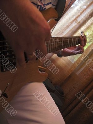 Man playng guitar