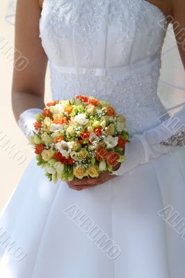 Multi-coloured bouquet 2.