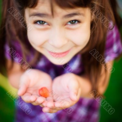 Artistic lifestyle photo of cute little girl outdoor at summer p