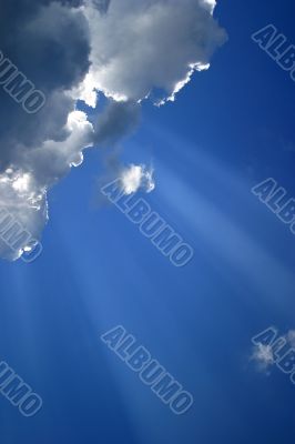 Cloud with beams