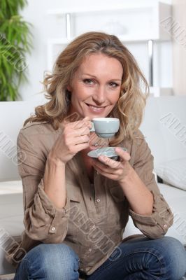 woman drinking tea