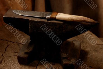 Damascus knife