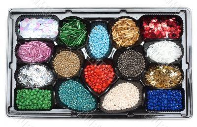 Colour beads in form