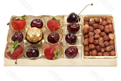 Sweet cherries strawberries nuts