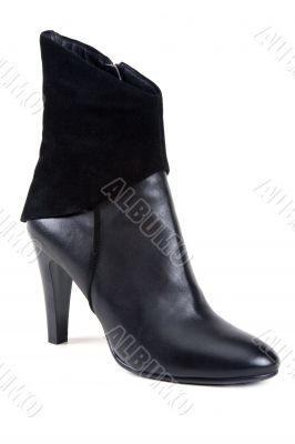 Black leather feminine shoe