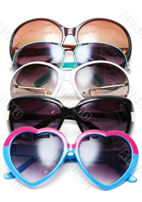 Much sunglasseses put in row