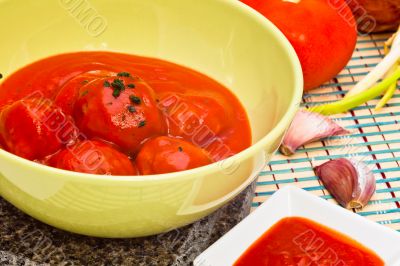 Meatballs with tomato sauce