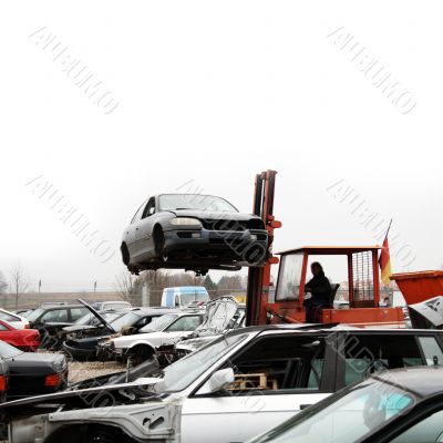 scrap yard for old cars