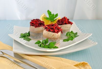 Herring stuffed with beet-apple stuffing