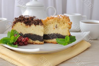 Cheese cake with poppy filling