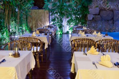 empty tables at the restaurant