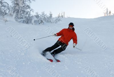 Man skiing