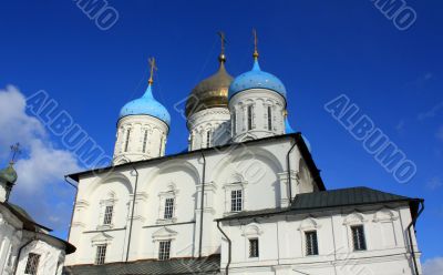Domes of Spaso-Preobrazhensky Cathedral 