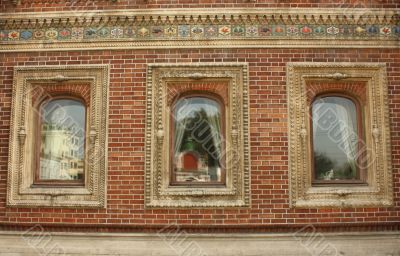 Windows of Igumnov House in Moscow