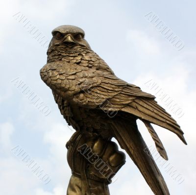 Fighting Falcon in bronze