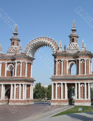 Arka gallery-fence in Tsaritsyno