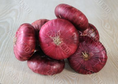 Crimean purple onion